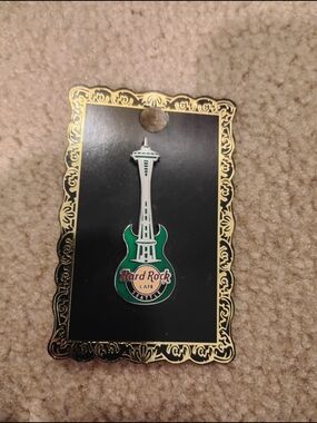 Hard Rock Cafe Seattle Space Needle Guitar Pin